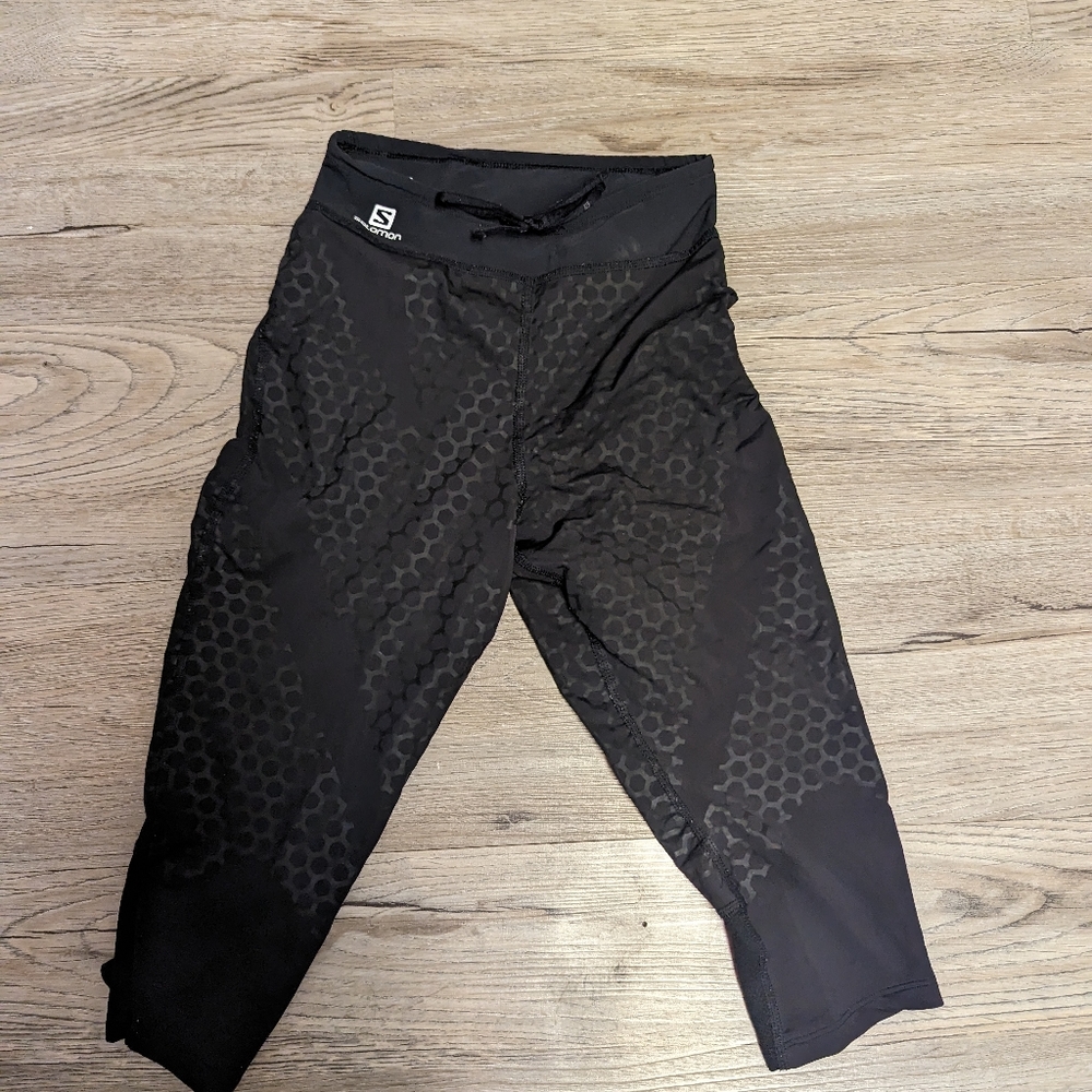 New, no tags, Salomon trail run compression tights 3/4 small